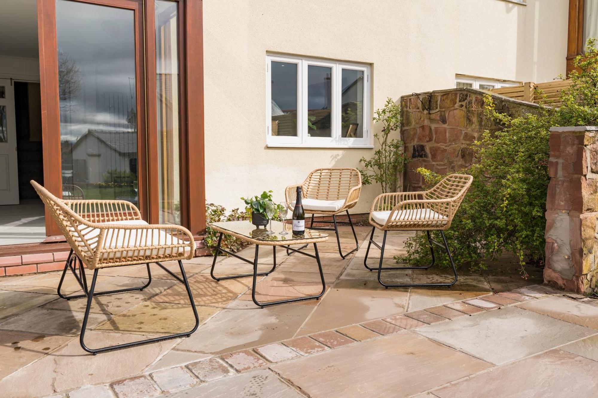 Beautifully Done 5 Bed Barn Conversion In Heswall - Sleeps Up To 10 Exterior photo